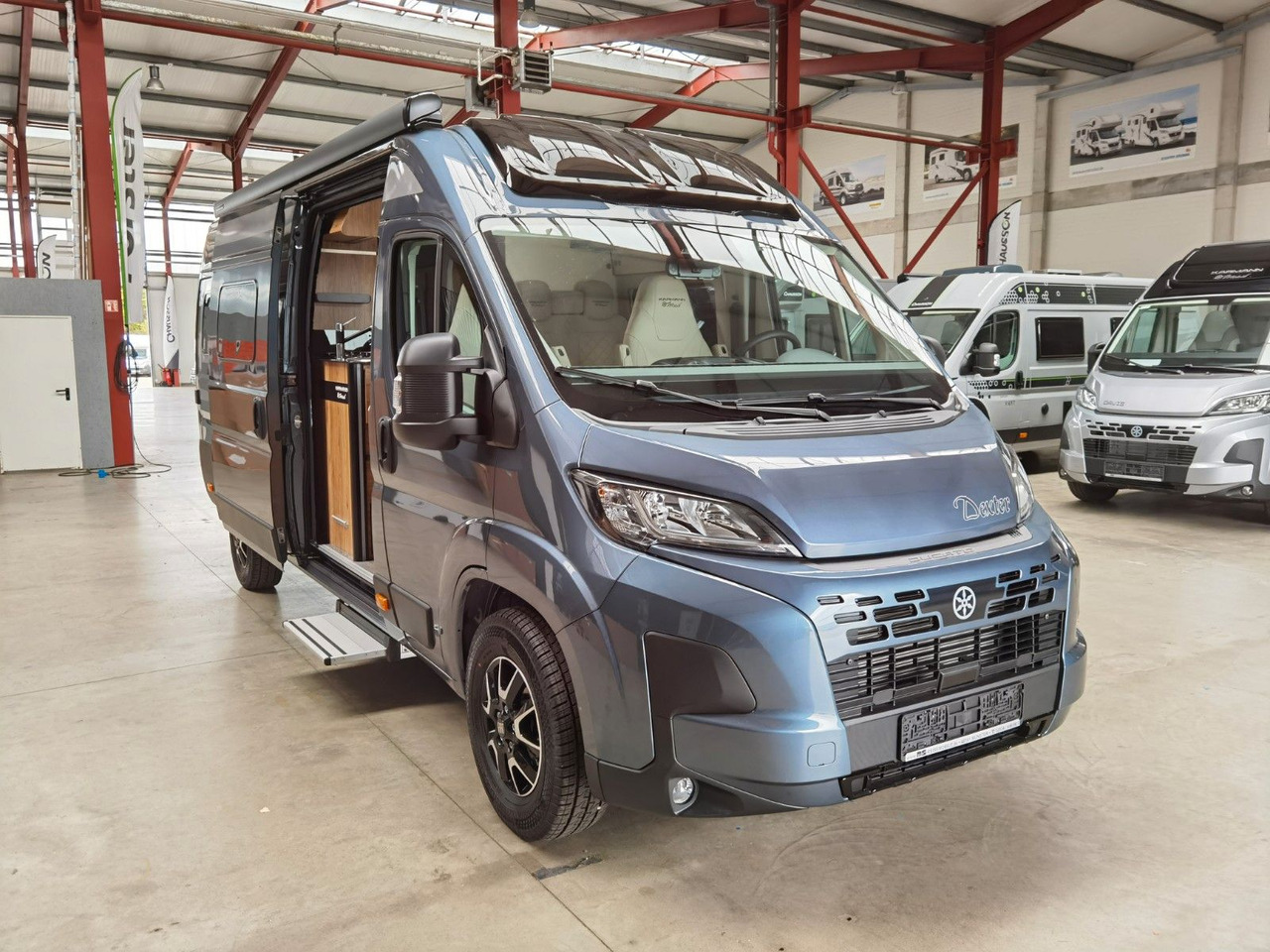 Buscamper Karmann DEXTER 635 / - 2026 - / XXL - HUBBETT -LÄNGSBETT