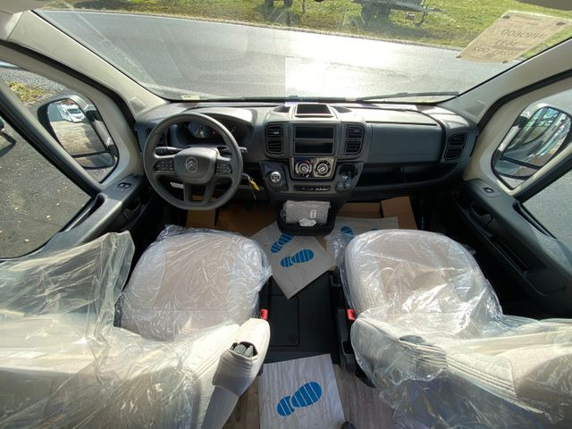 Buscamper LMC INNOVAN 600 ,ASD, Aufstelldach,26 Modell,