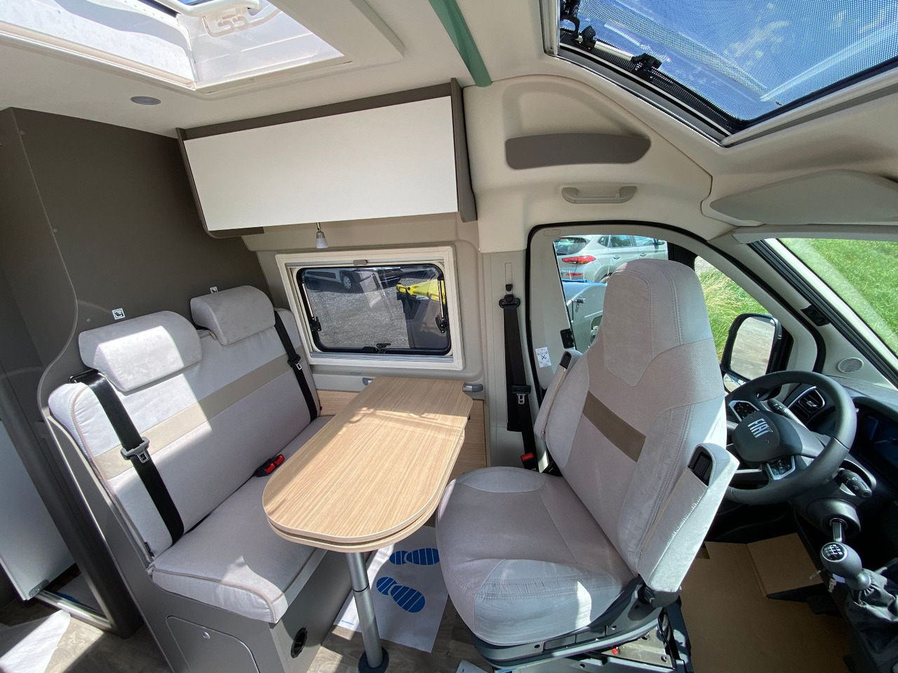 Buscamper LMC INNOVAN 600 ,Dieselheizung,Modell 25 Skyroof