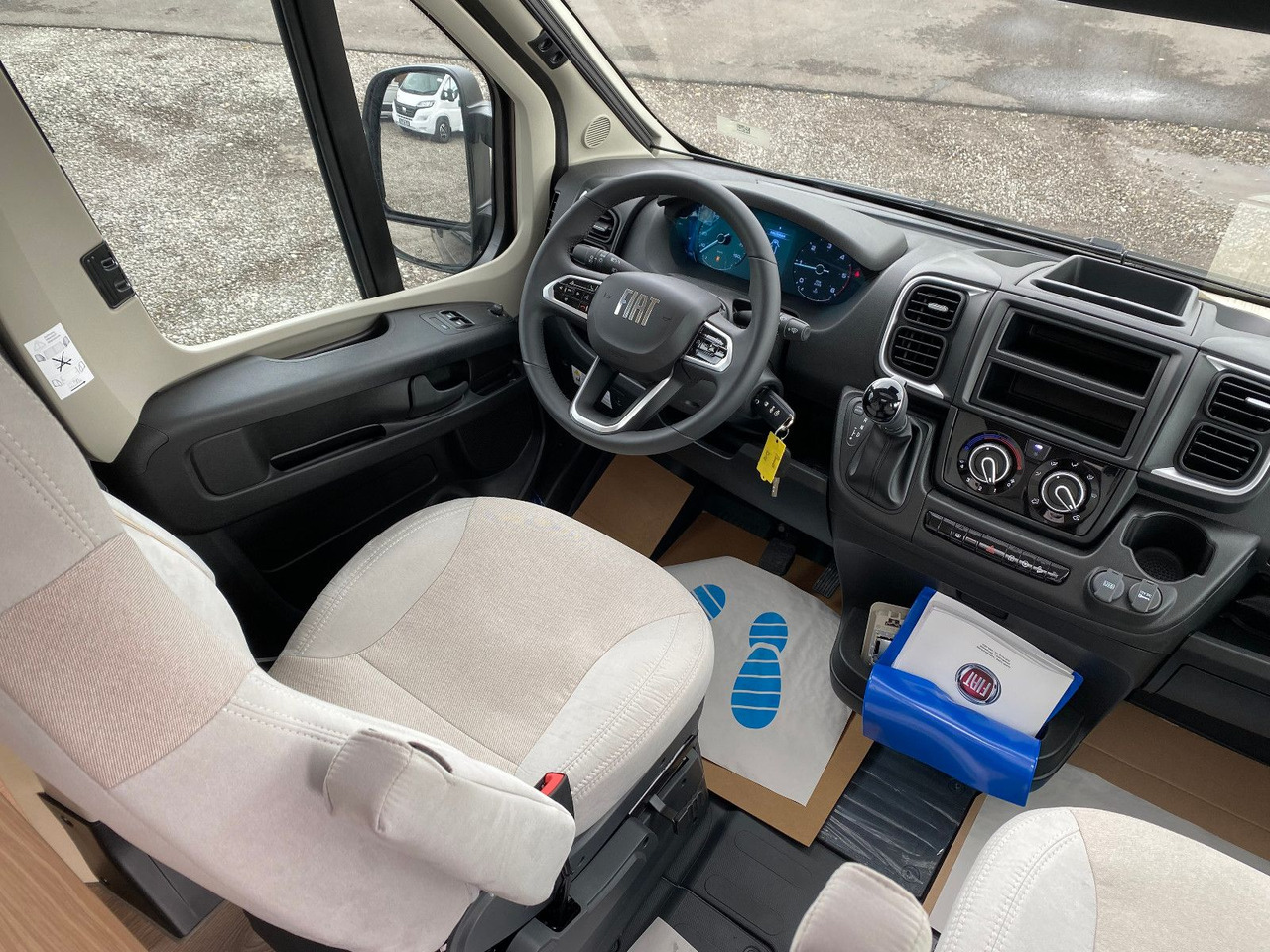 Buscamper LMC Innovan 640 *2025* Automatik, Chassis Design...