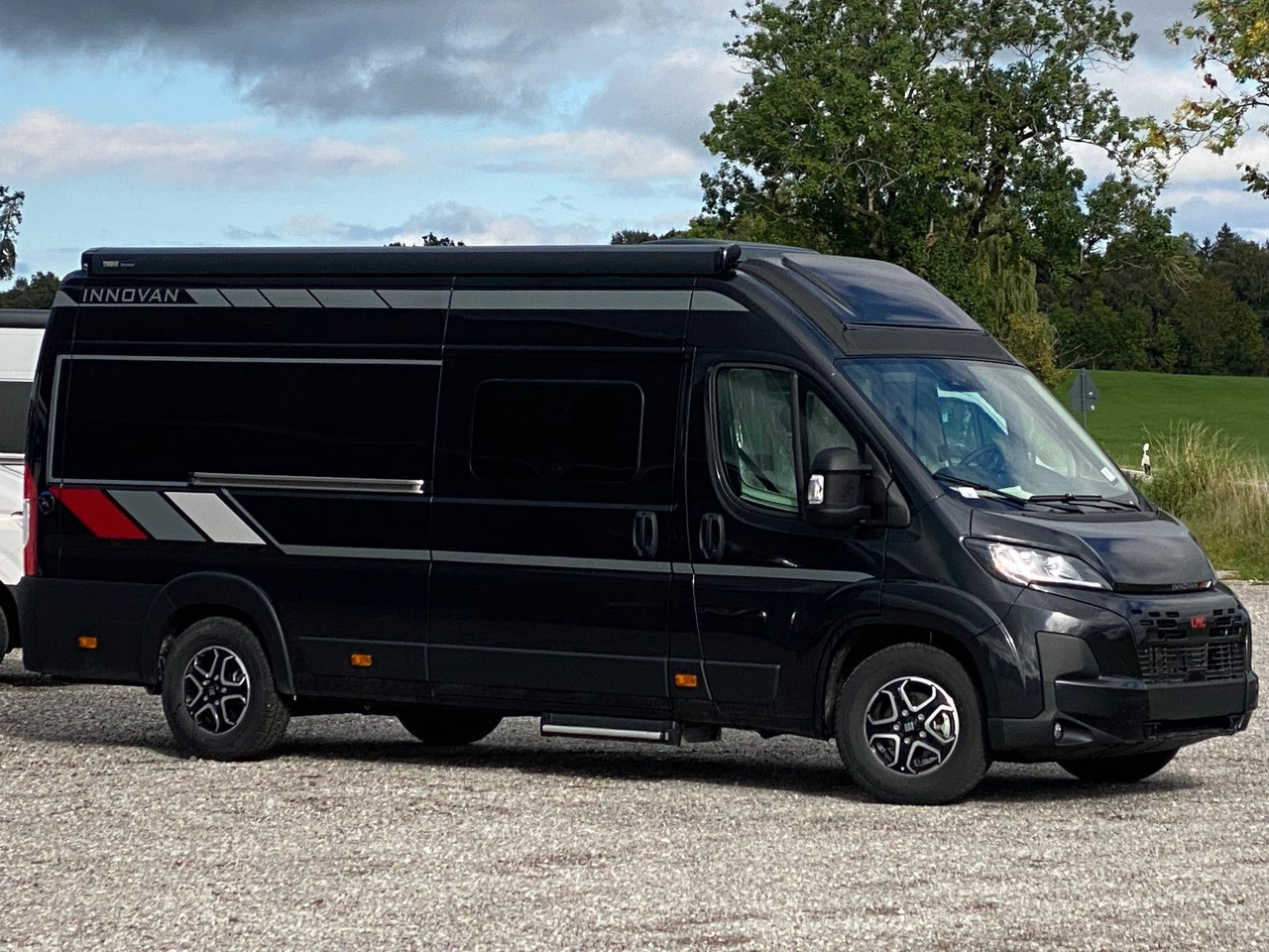 Buscamper LMC Innovan 640 *2025* Automatik, Chassis Design...
