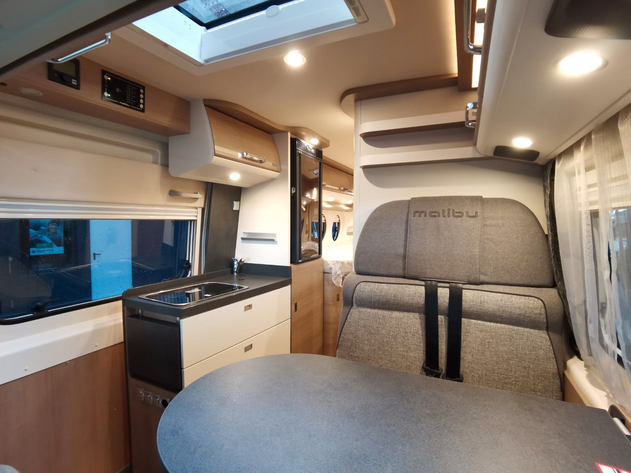 Buscamper Malibu VAN COMFORT 640 LE / INFO.- PAKET / EINZELBETTEN