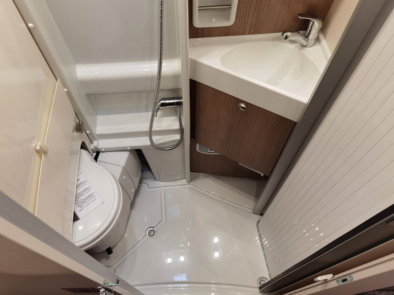 Buscamper Malibu VAN COMFORT GT - 640 LE / KLIMAAUTOMATIK / NAVI