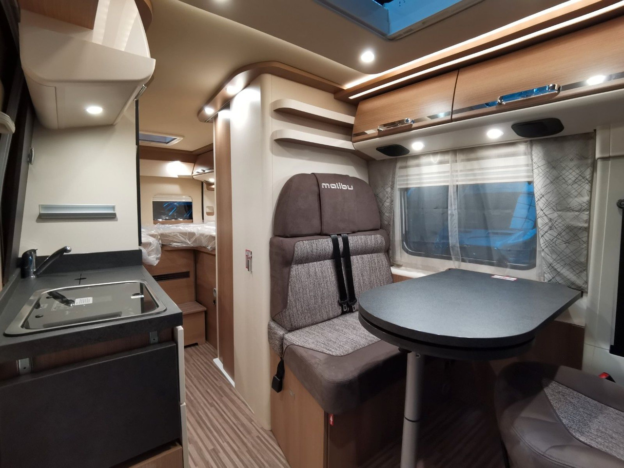 Buscamper Malibu VAN COMFORT GT- 640 LE / NAVIGATION & KEYLESS