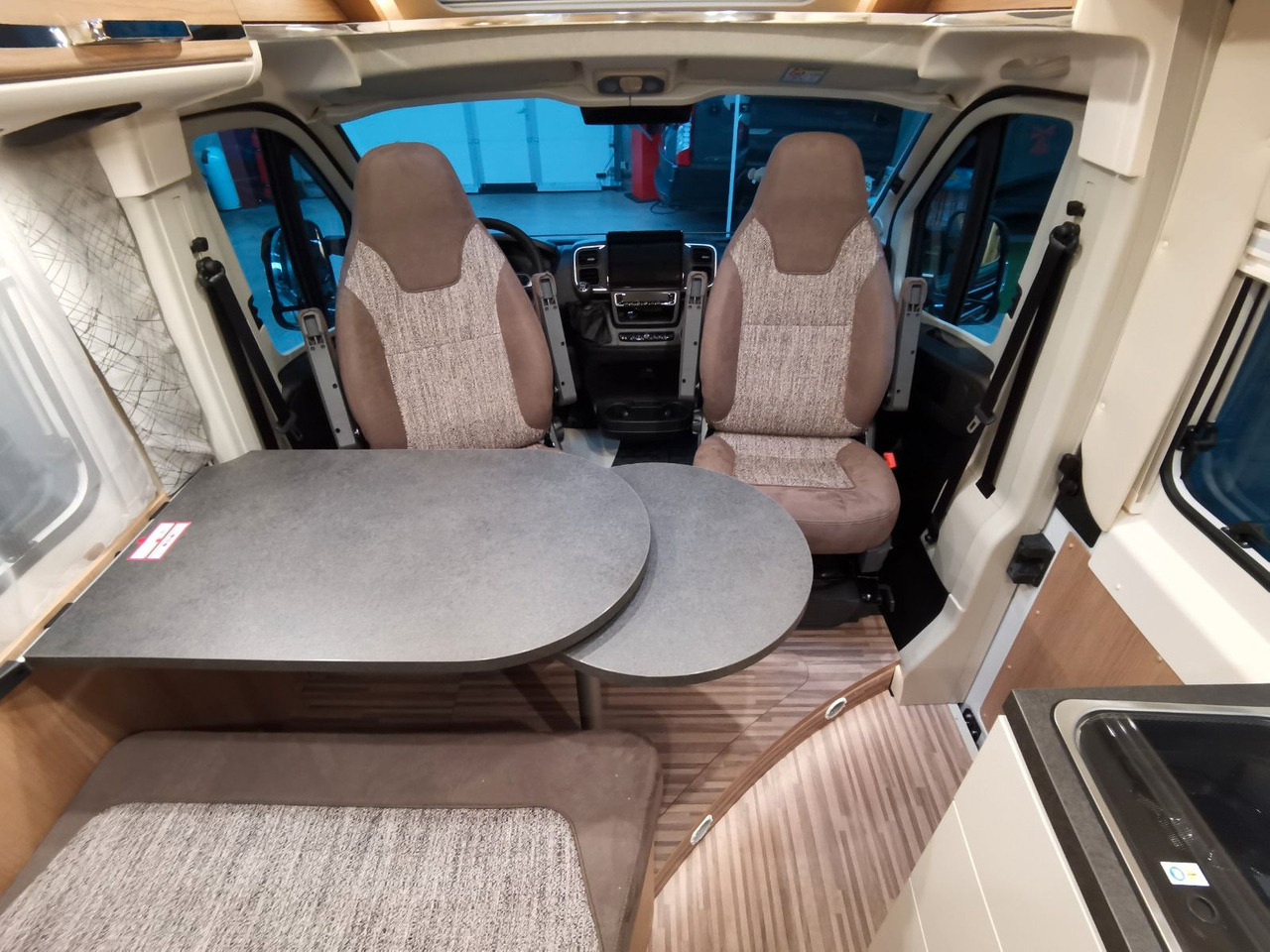 Buscamper Malibu VAN COMFORT GT- 640 LE / NAVIGATION & KEYLESS