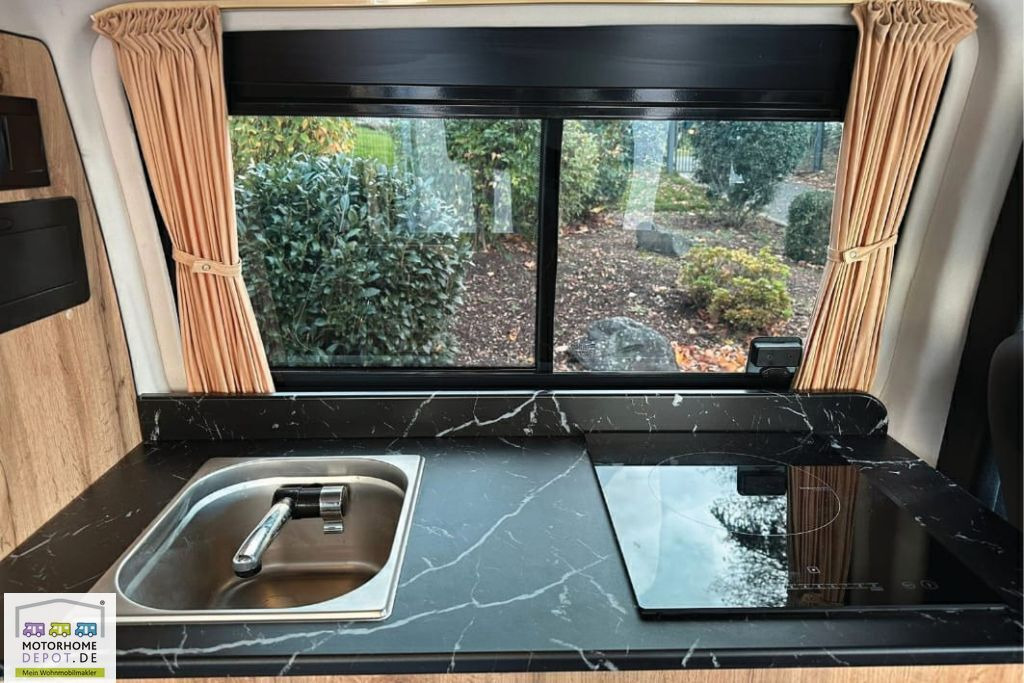 Buscamper Mercedes-Benz Mercedes Vito Campervan m. Solar & Wechselr.