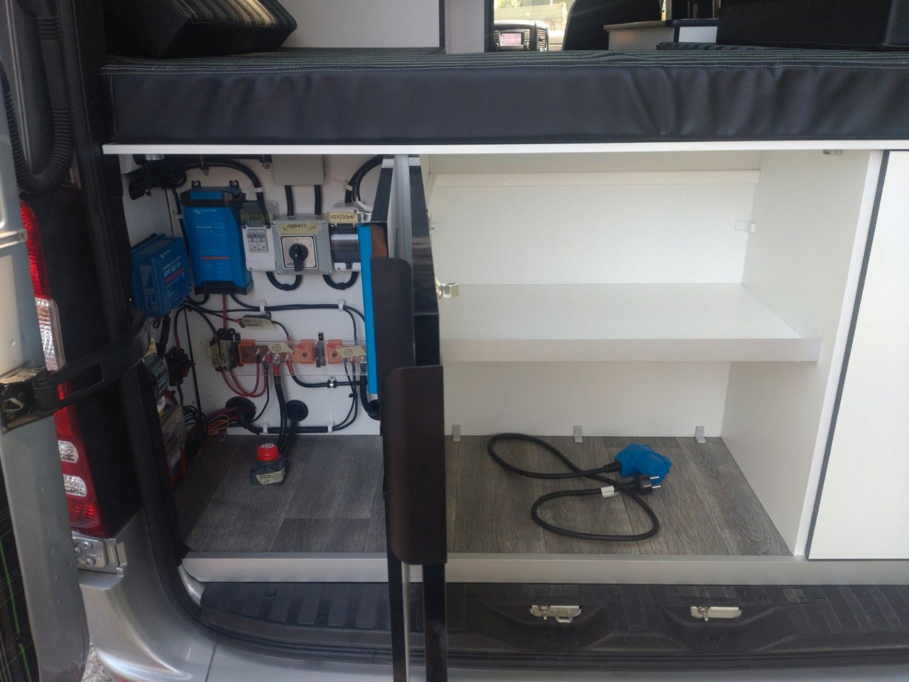 Buscamper Mercedes-Benz Sprinter 3,5t  Solar / Dusche / WC