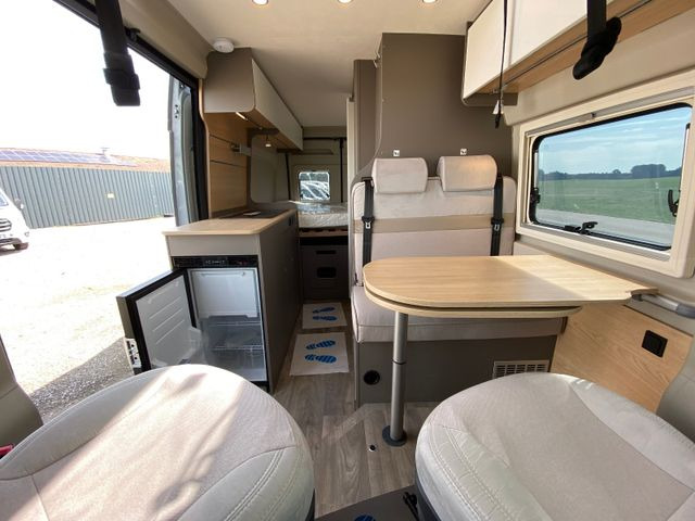 Buscamper ROADfans Hopper 600 mit Aufstelldach, Automatik, Combi 4D