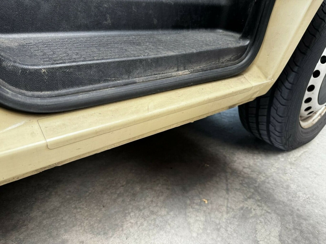 Buscamper Volkswagen T4 2.5 TDI Syncro 4x4 lang 1. Hand!