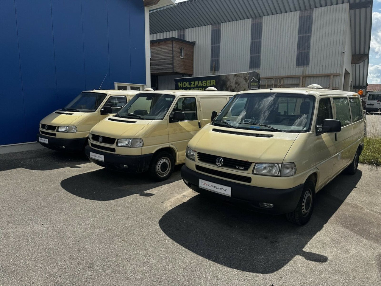 Buscamper Volkswagen T4 2.5 TDI Syncro 4x4 lang 1. Hand!