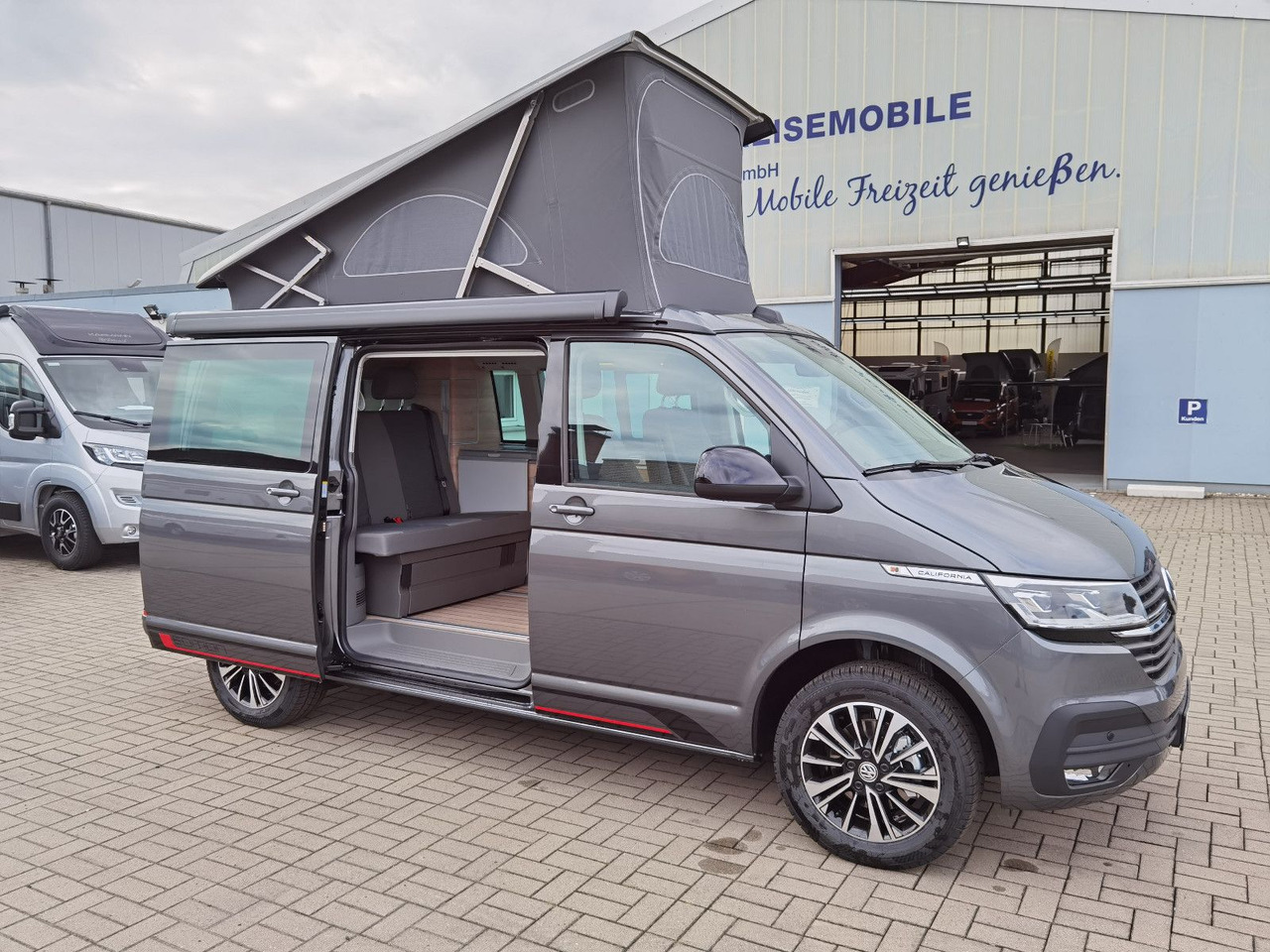 Buscamper Volkswagen T6.1 CALIFORNIA OCEAN EDITION / DSG / NAVI / ACC