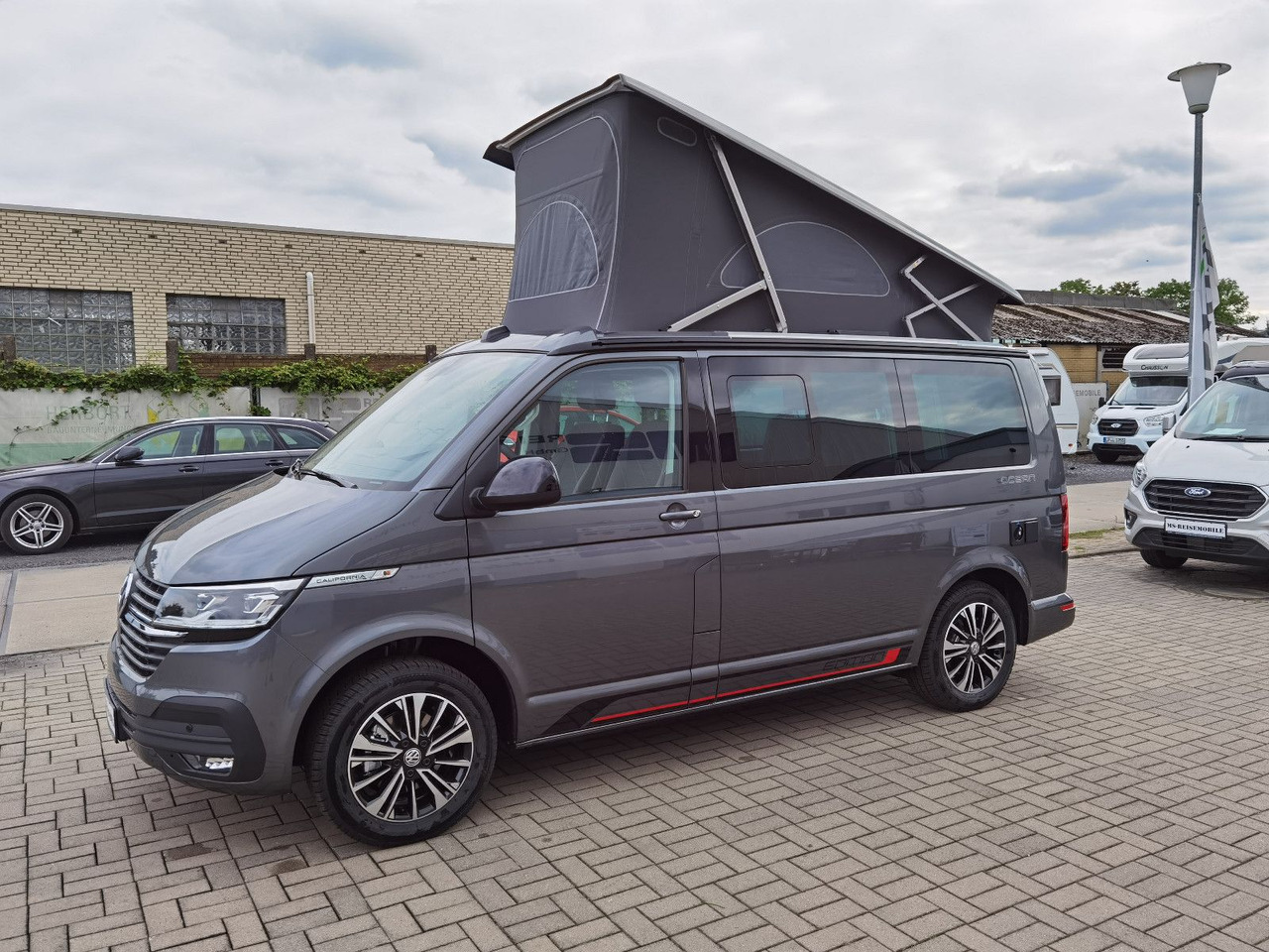 Buscamper Volkswagen T6.1 CALIFORNIA OCEAN EDITION / DSG / NAVI / ACC
