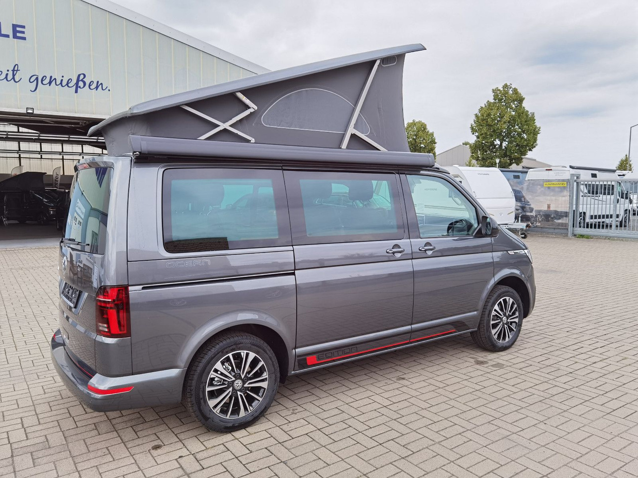 Buscamper Volkswagen T6.1 CALIFORNIA OCEAN EDITION / DSG / NAVI / ACC