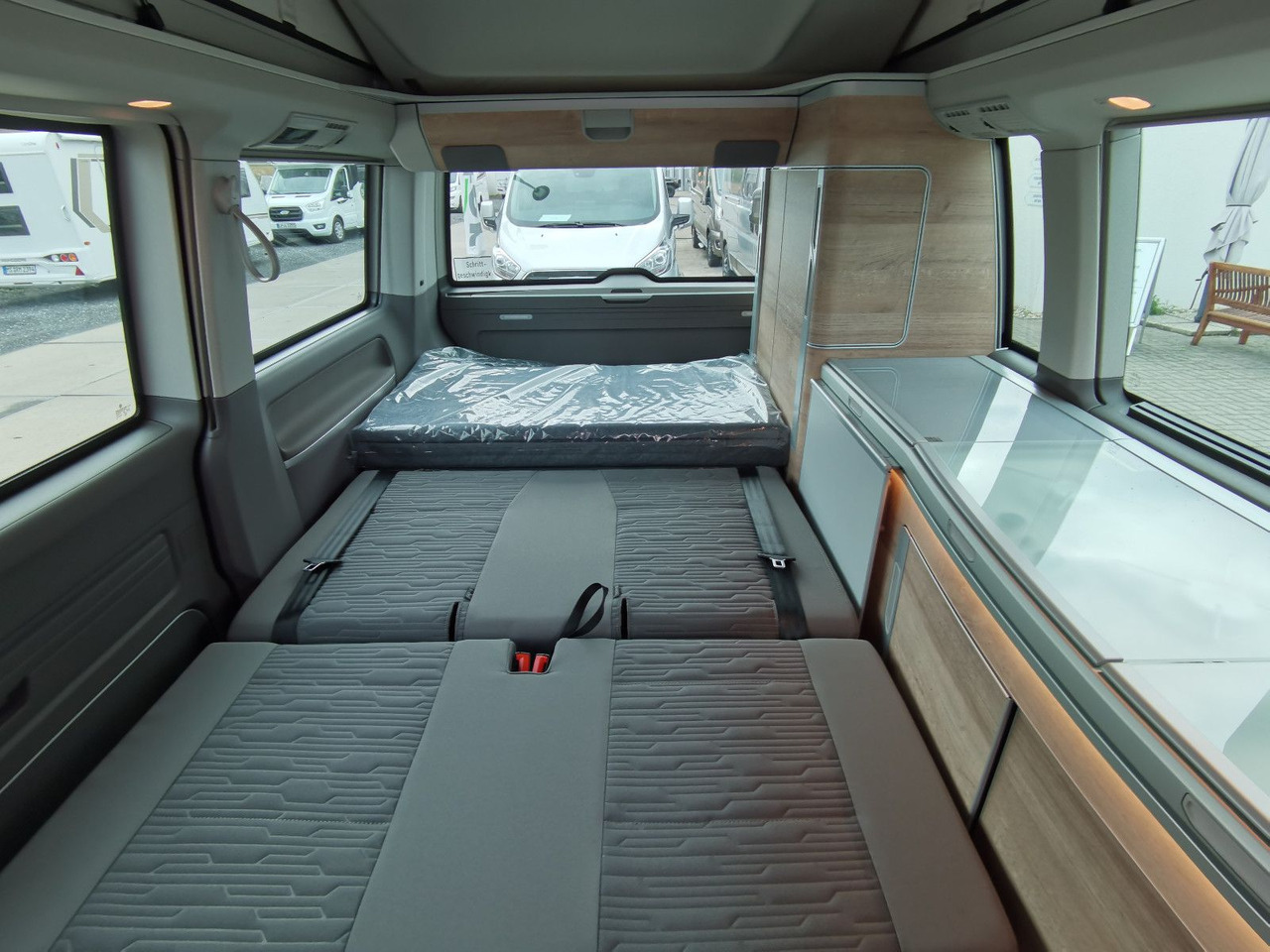 Buscamper Volkswagen T6.1 CALIFORNIA OCEAN EDITION / DSG / NAVI / ACC