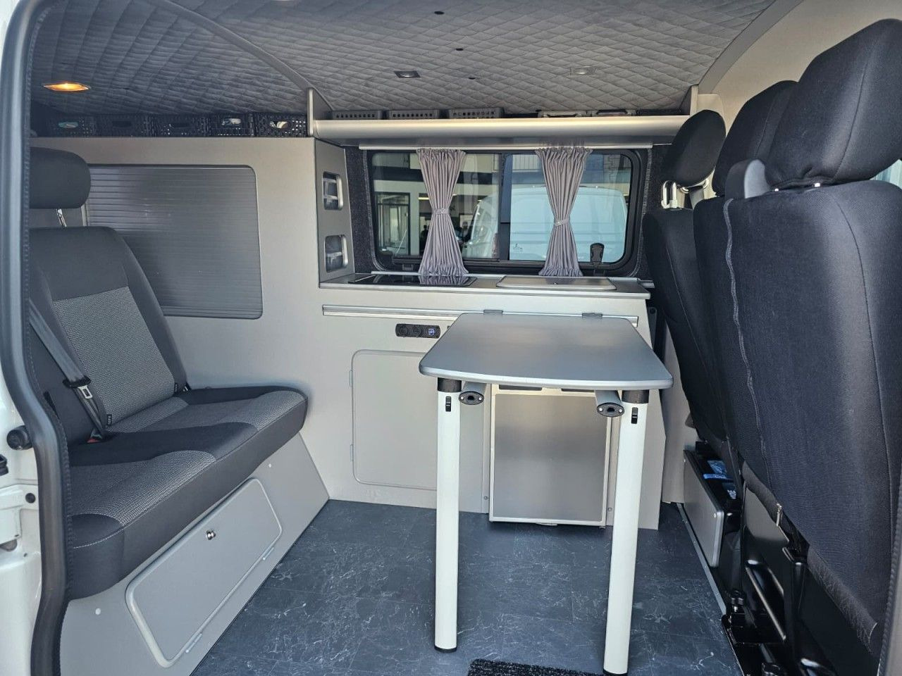 Buscamper Volkswagen T6 Camper 2.0 TDI AHK KAMERA ZUSATZBATTERIE