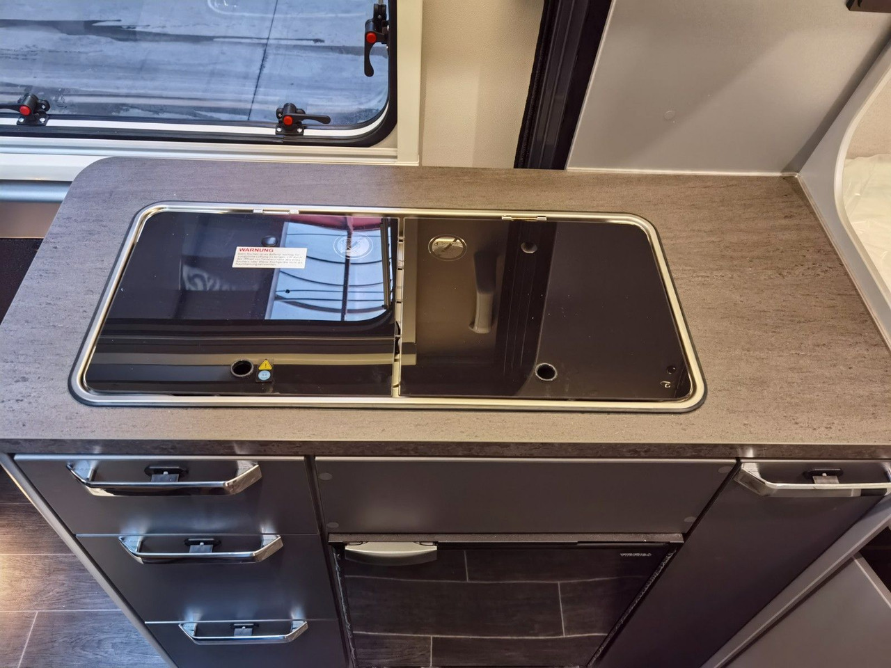 Buscamper Weinsberg CARABUS GREY 540 MQ - EDITION FIRE /-2026-/140PS