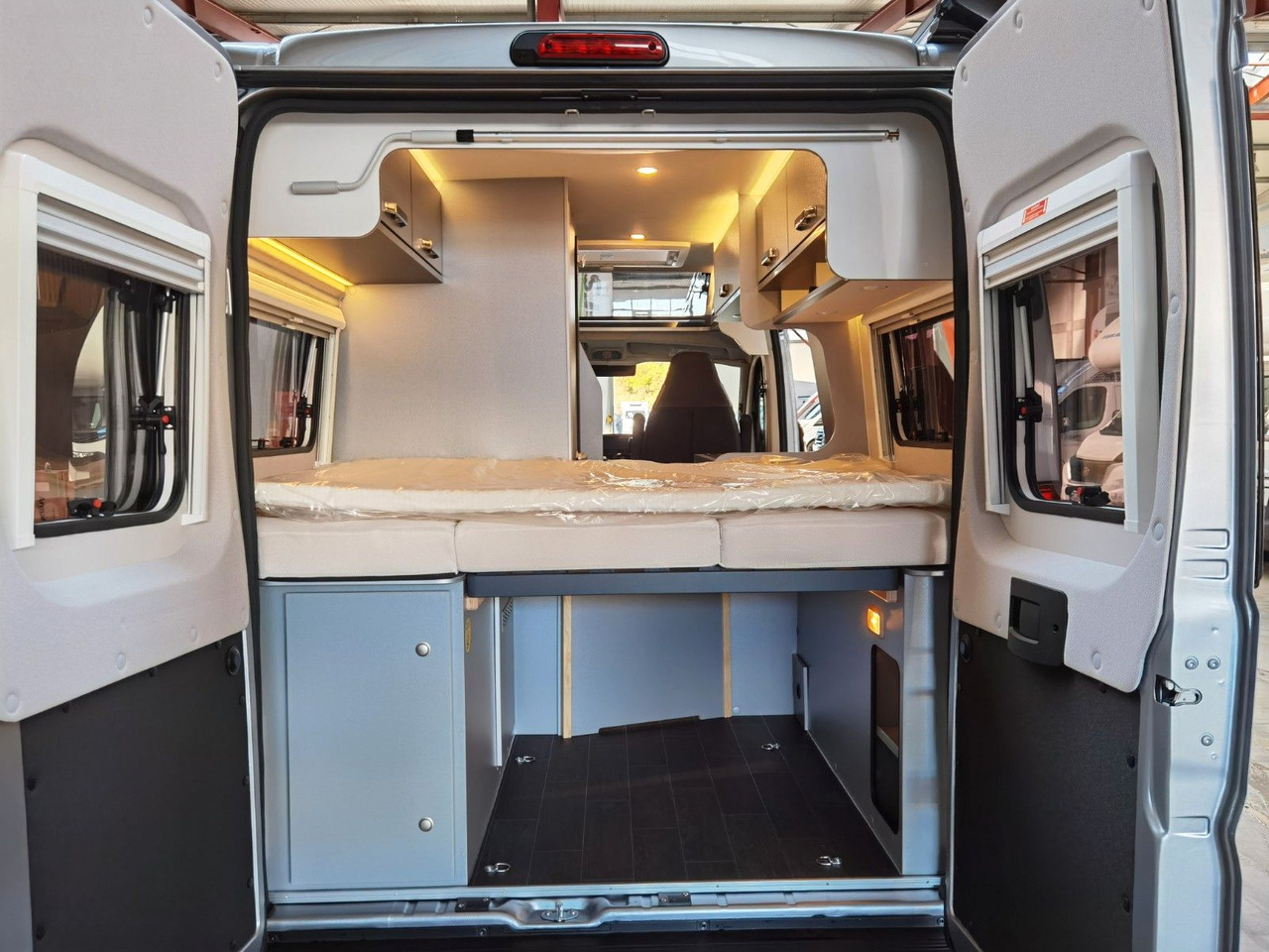 Buscamper Weinsberg CARABUS GREY 540 MQ - EDITION FIRE /-2026-/140PS