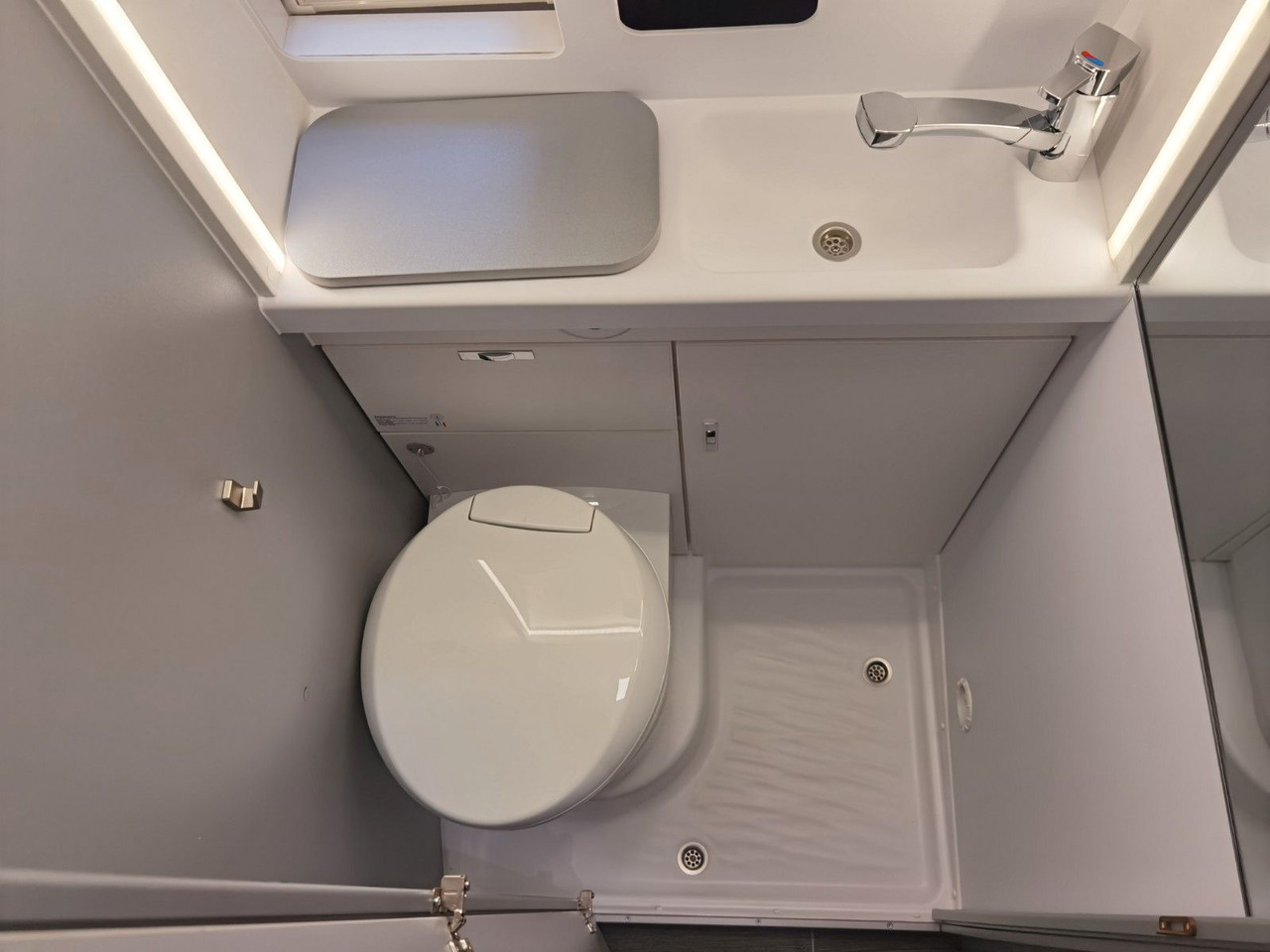 Buscamper Weinsberg CARABUS GREY 630 ME-EDITION FIRE / MODELL 2026