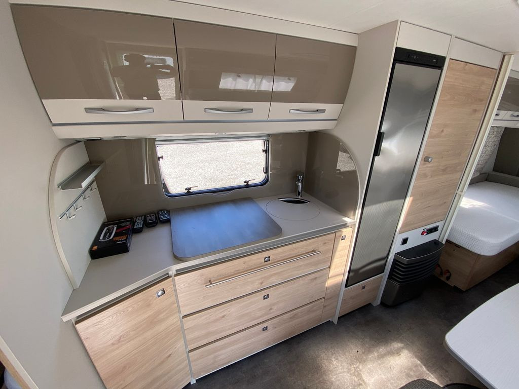 Caravan Dethleffs Nomad 520 ELT, Heckbad, SAT, Mover, Markise, ec
