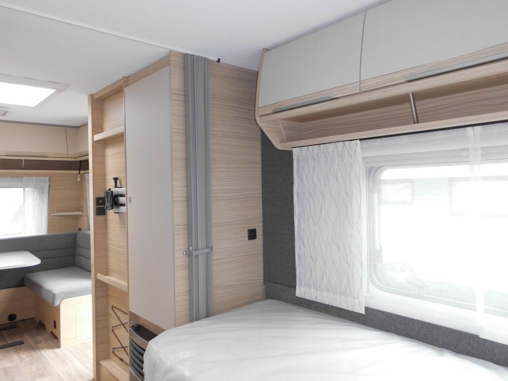 Caravan Fendt Bianco Selection 495 SG 2026 2000kg. Rollbett ++