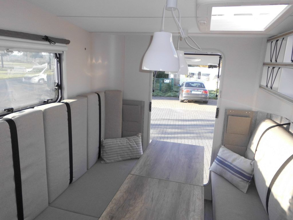 Caravan Hobby Beachy 360 2025 1200kg. Sofort