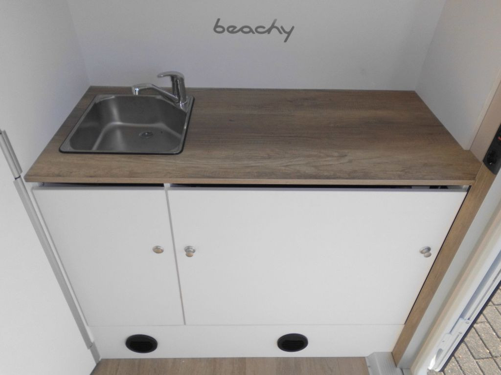 Caravan Hobby Beachy 360 2025 1200kg. Sofort