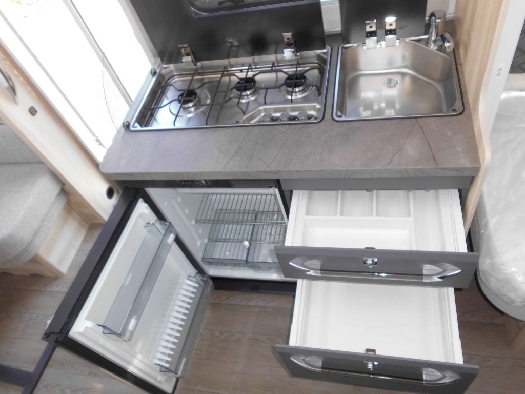 Caravan Hobby De Luxe 460 LU Lagerabverkauf!