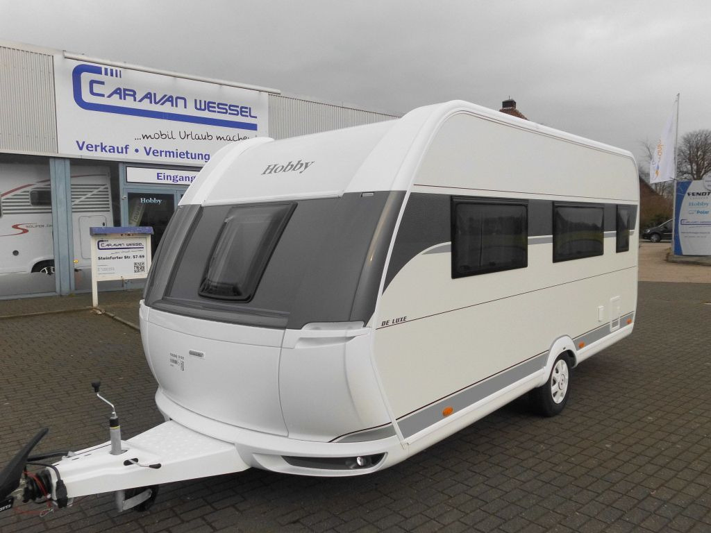 Caravan Hobby De Luxe 460 SFf 2025 AUTARK FBH 1500kg. +++ Hobby De Luxe 460 SFf mit Extras, Lagerabverkauf