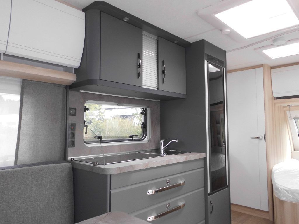 Caravan Hobby De Luxe 460 UFe 2026 1500kg. Ambiente