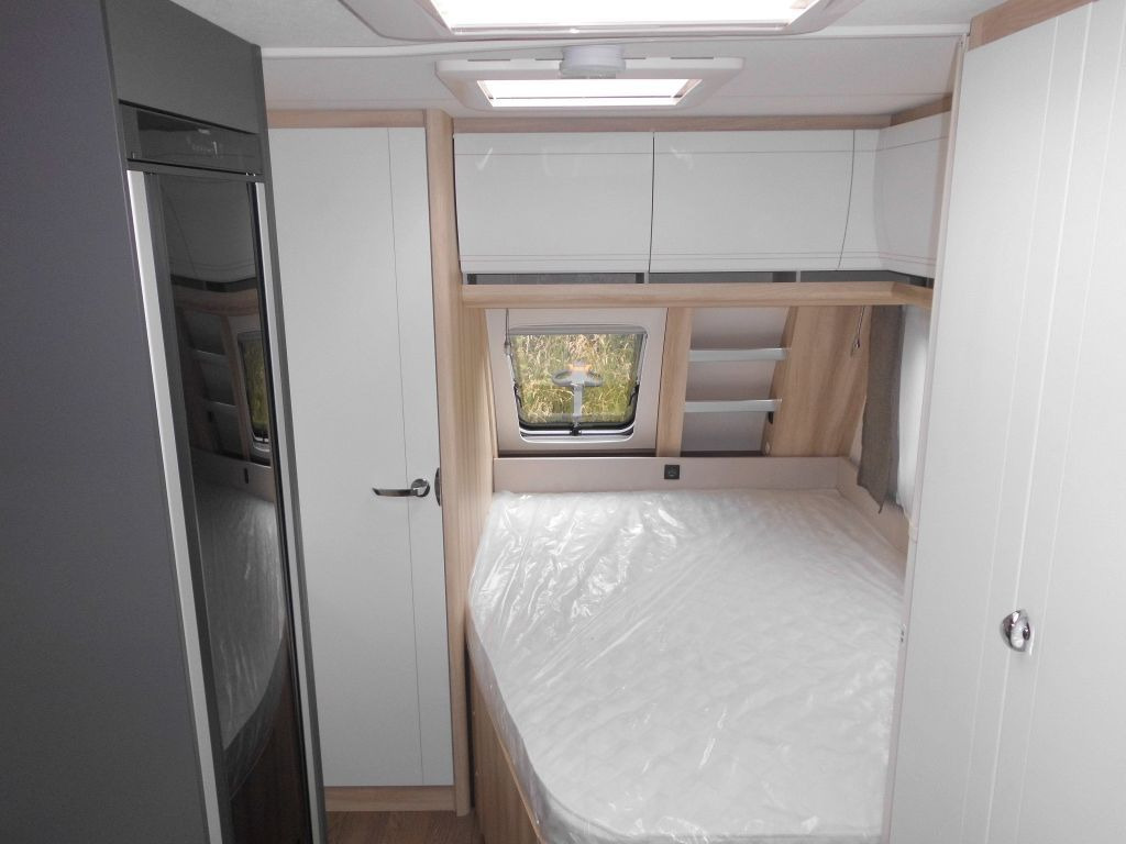 Caravan Hobby De Luxe 460 UFe 2026 1500kg. Ambiente