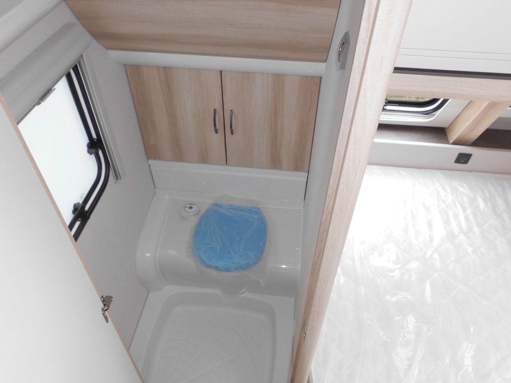 Caravan Hobby De Luxe 460 UFe 2026 1500kg. Ambiente