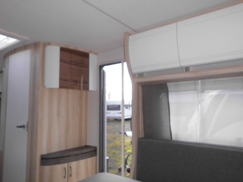 Caravan Hobby De Luxe 540 UL 2026 AUTARK AMBIENTE ROLLROST