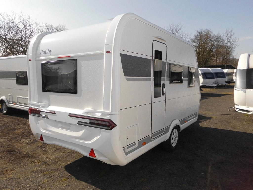 Caravan Hobby OnTour 390 SF 1500kg. Ambiente 2025