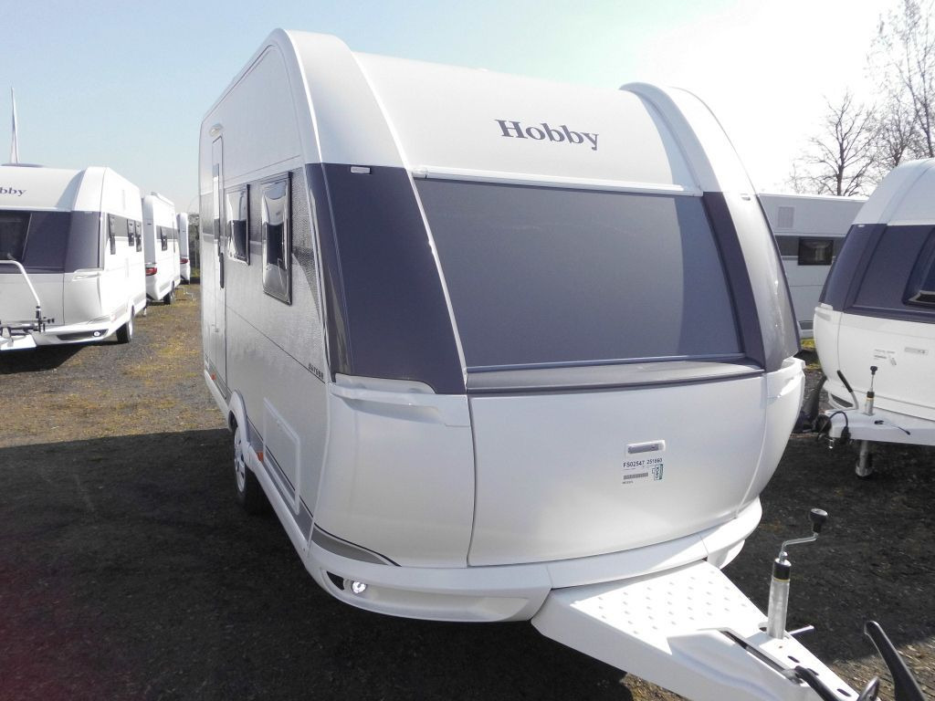 Caravan Hobby OnTour 390 SF 1500kg. Ambiente 2025