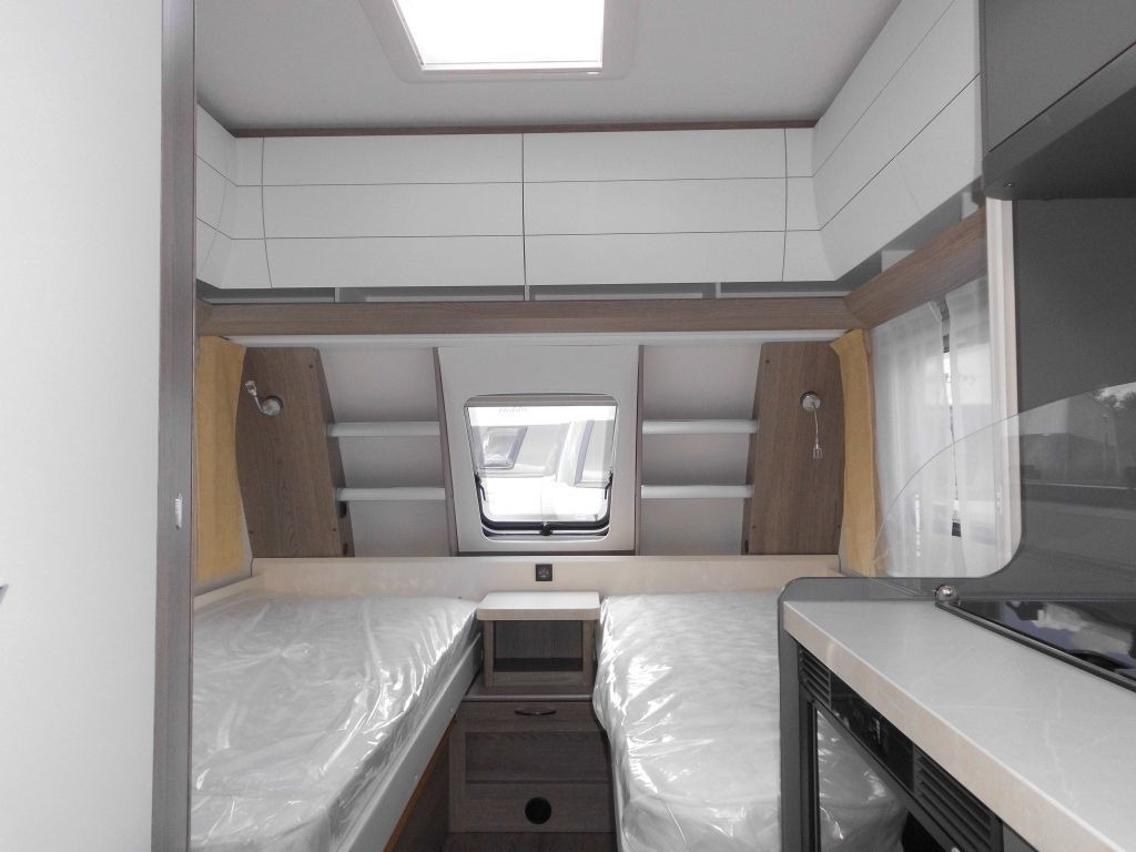 Caravan Hobby OnTour 460 DL 2026 BUGFENSTER 1500 ROLLROST