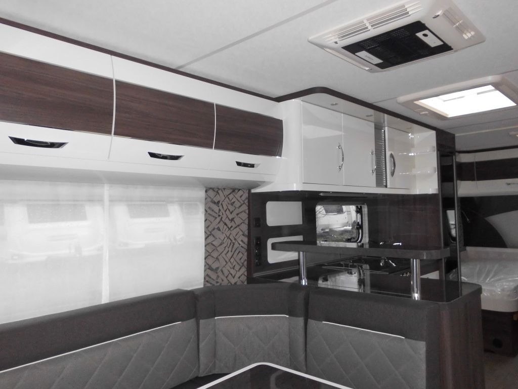 Caravan Hobby Prestige 620 CL 2024 BACKOFEN KLIMA 2200KG