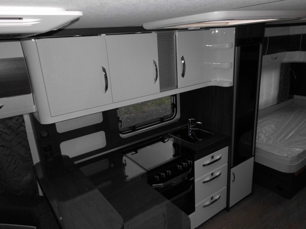Caravan Hobby Prestige 620 CL 2024 BACKOFEN KLIMA 2200KG