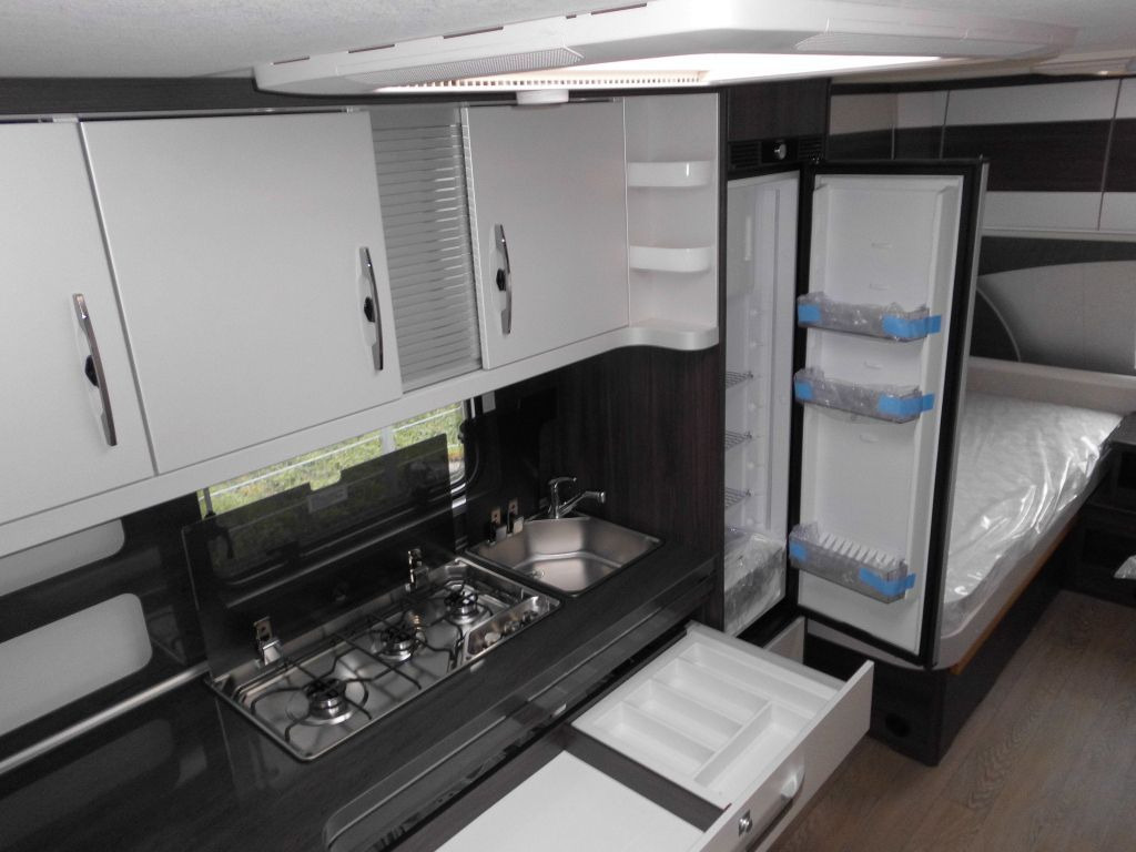 Caravan Hobby Prestige 620 CL 2026 2500kg. AUTARK GAS+DUO