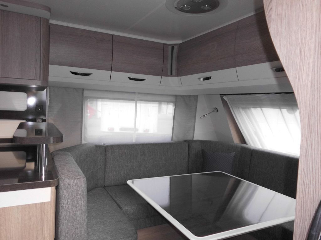 Caravan Hobby Prestige 660 WFC 2x ALDE BACKOFEN uvm.++++