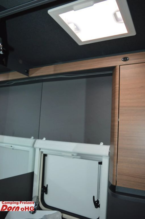 Caravan Knaus Azur 460 EU Knaus Azur 460 EU Leichter Hagel Bugfront