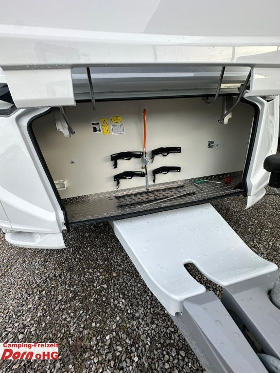 Caravan Knaus Azur 460 EU ehem. Messefahrzeug Knaus Azur 460 EU ehem. Messefahrzeug
