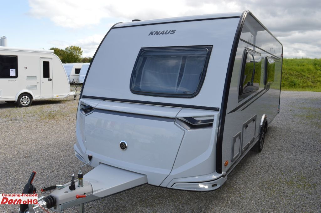 Caravan Knaus Südwind 540 FDK 60 Years Ausstellfenster Bug