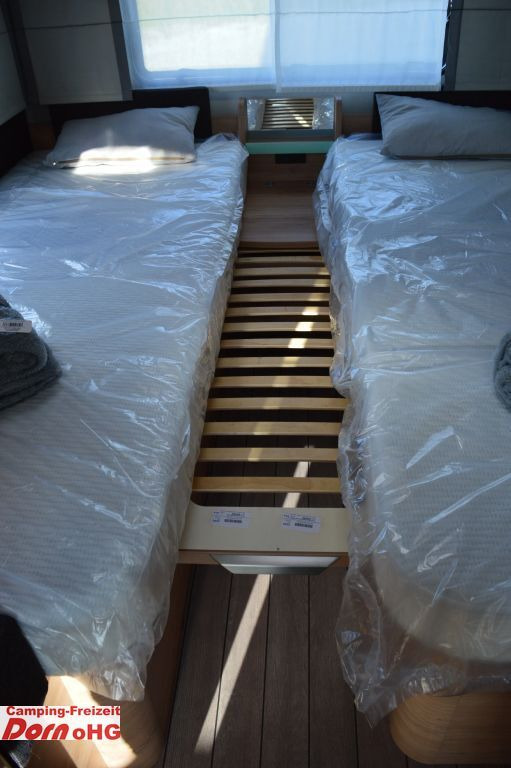 Caravan Knaus Südwind 540 UE 60 YEARS Elektrische Fußbodenerwä