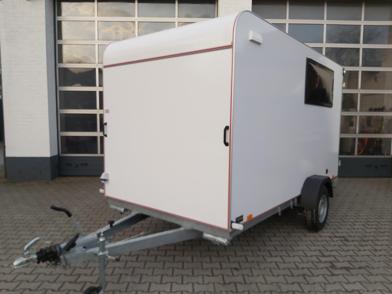 Caravan Koffer Sport Camp TFS 360.00 360x180x190cm aero Seitentür 2 Fenster+ DL IL 230V 1300kg 100km/H