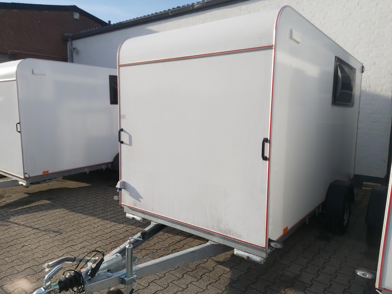 Caravan Koffer Sport Camp TFS 360.00 360x180x190cm aero Seitentür 2 Fenster+ DL IL 230V 1300kg 100km/H
