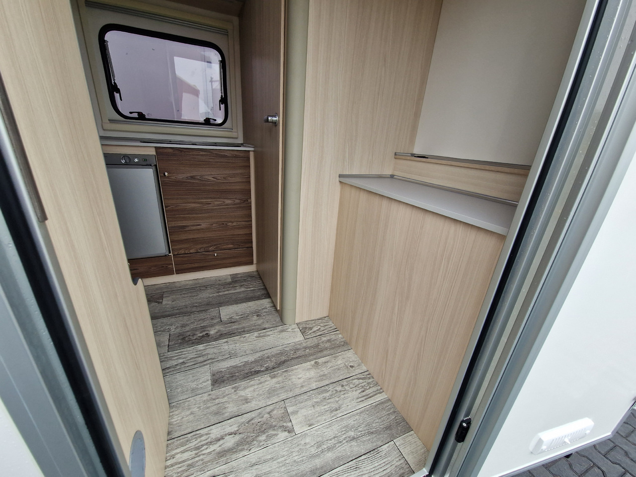 Caravan Koffer Sport Camp TFS 550.01 550x200x210cm Laderaum ST & Wohnabteil 2700kg
