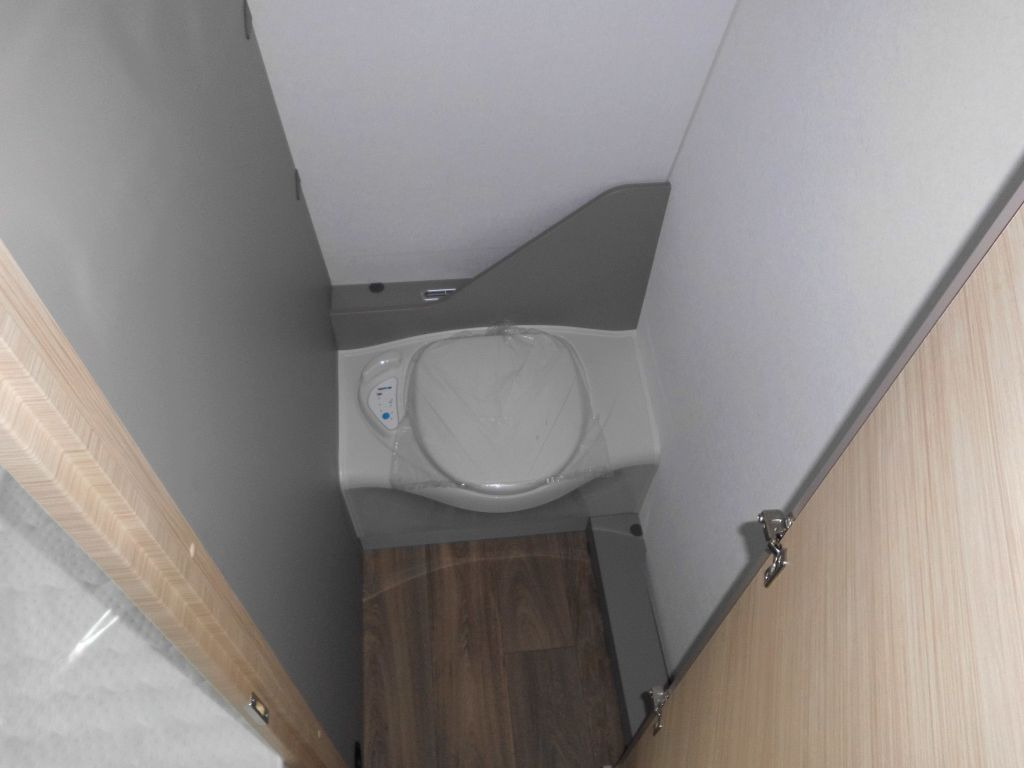 Caravan Next NEXT 380 Neuheit # Alle Pakete #