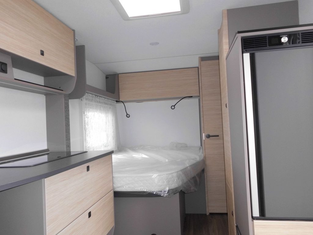 Caravan Next NEXT 380 Neuheit # Alle Pakete #