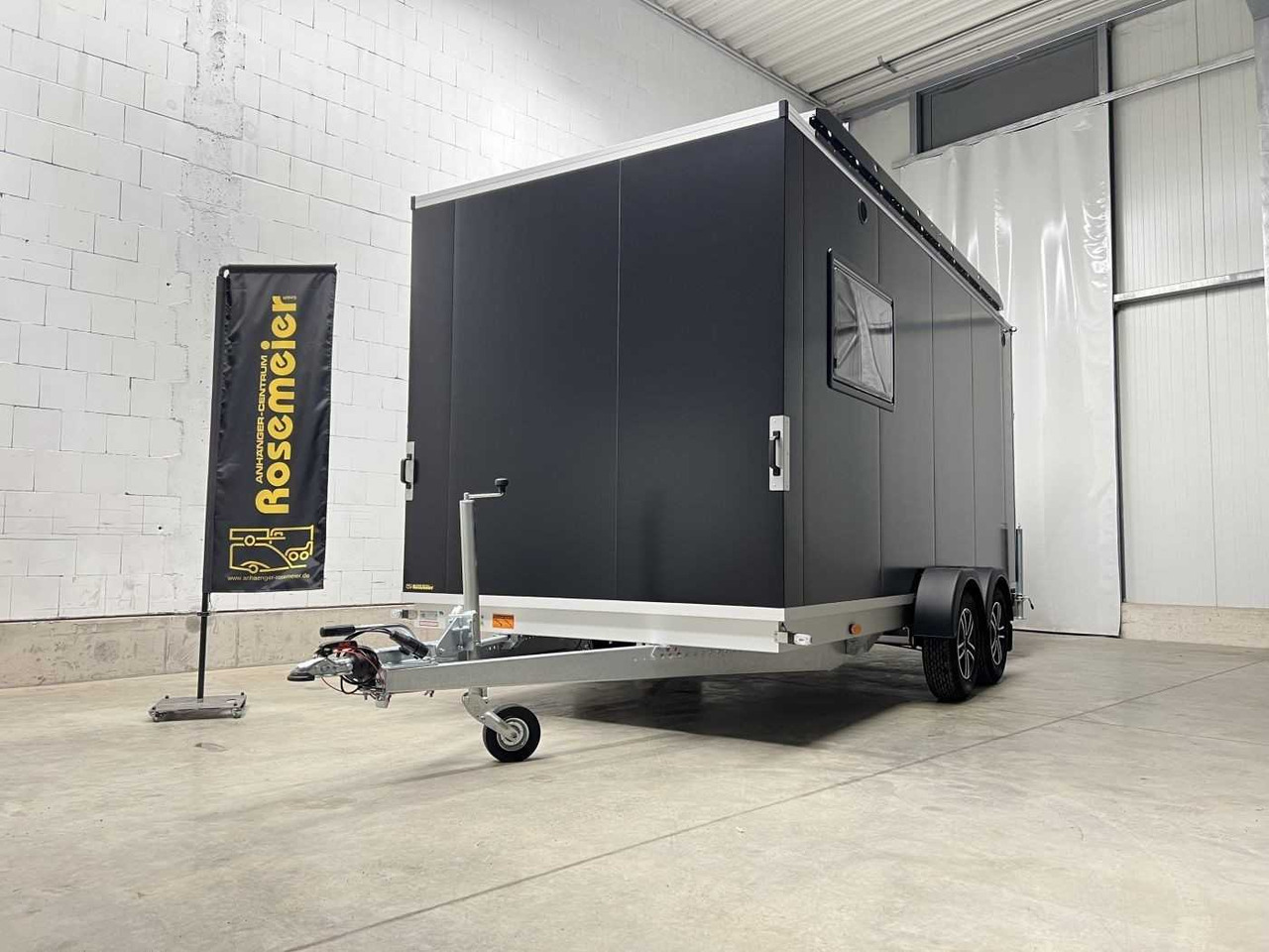 Caravan VEZEKO TK D 27.45 Camp Kofferanhänger