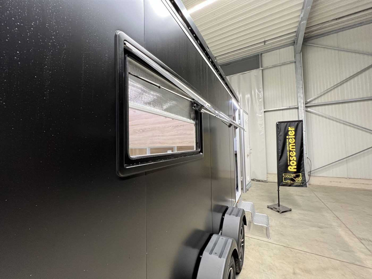 Caravan VEZEKO TK D 27.45 Camp Kofferanhänger